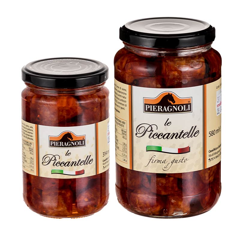 Il prodotto chiuso va conservato in luogo fresco e asciutto, a riparo da fonti di calore. Dopo l’apertura conservare in frigo e consumare entro 6 giorni. Salamella piccante (Carne di suino, sale, olio di girasole, latte in polvere, peperoncino in polvere, aglio, destrosio, saccarosio, aromi naturali, aromi, aromatizzanti di affumicatura, antiossidante: E300, conservanti: E250, E252, correttore di acidità: E330), olio di girasole, pepe nero in grani .